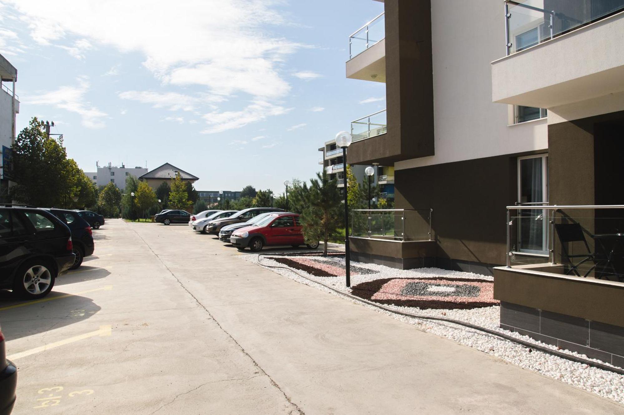 Airport Residence - 5 Mins From Airport Otopeni Kültér fotó